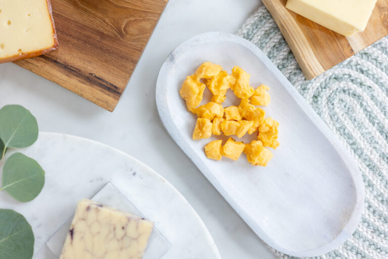 Yellow Cheddar Cheese Curds – 2 Pack Gallery Image