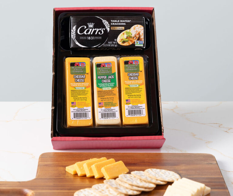 Classic Cheese & Cracker Gift Box Gallery Image